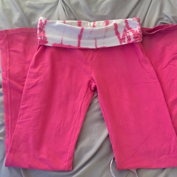 BEBE Rhinestone Tie Die Work Out Pants Sz M - Picture 3 of 6